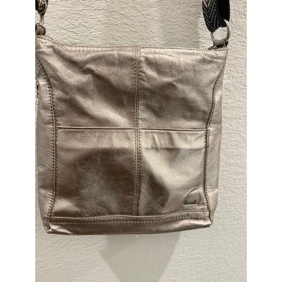 The Sak Silver Crossbody Bag Leather Purse Metallic Adjustable Strap Boho Chic - Picture 7 of 10